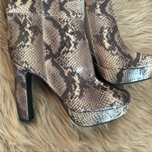 Worthington snake print Over the knee boots, NWOT - Picture 8 of 11